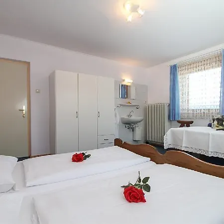 Haus-Obermoser-Ferienwohnung-Typ-1 * كوسن
